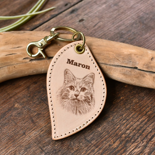 ペットレザーキーホルダー｜リーフ 大切なペットの写真彫刻 うちの子
