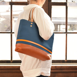 【八幡帆布鞄】革と高島産帆布で作ったトートバッグ　琵琶湖ブルー　Mサイズ 4枚目の画像