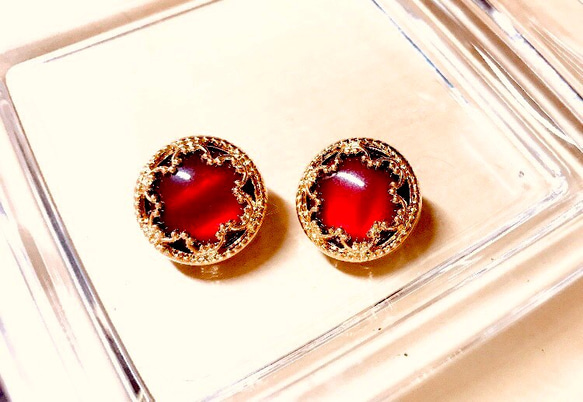 Vintage France RED ピアス/イヤリング 2枚目の画像