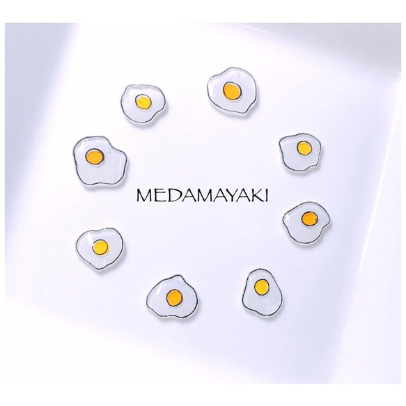 MEDAMAYAKI 目玉焼き ピアス/イヤリング 1枚目の画像