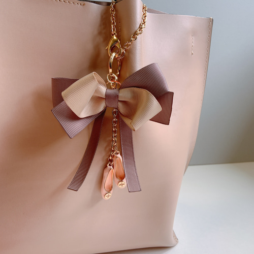 再々販]シューズチャームが大人可愛い2wayバッグチャーム☆ベージュ系