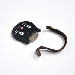 可容納約 2 枚 500 日元硬幣的應急錢包護身符 黑貓 第3張的照片