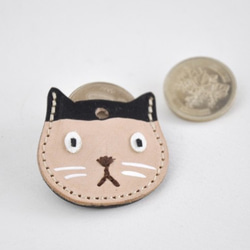 可收納約 2 枚 500 日元硬幣的應急錢包護身符 黑白貓 1 第3張的照片