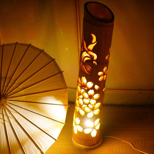 竹灯り・竹あかり・竹灯籠 両面彫り ～～ 癒しの灯り☆桜と舞う