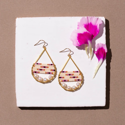 Signature Earrings (ドロップ・パール) 1枚目の画像