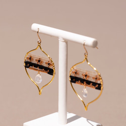 Signature Earrings (マーキス) 2枚目の画像