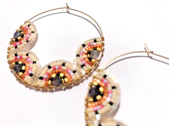 Signature Earrings (ラージ) 3枚目の画像