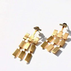 The Taji Earrings (スクエア) 2枚目の画像