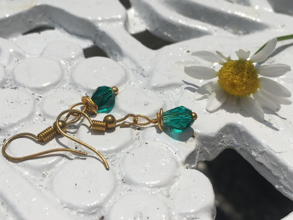 セルリアングリーン・エキゾティックピアス ピアス（フック・チェーン