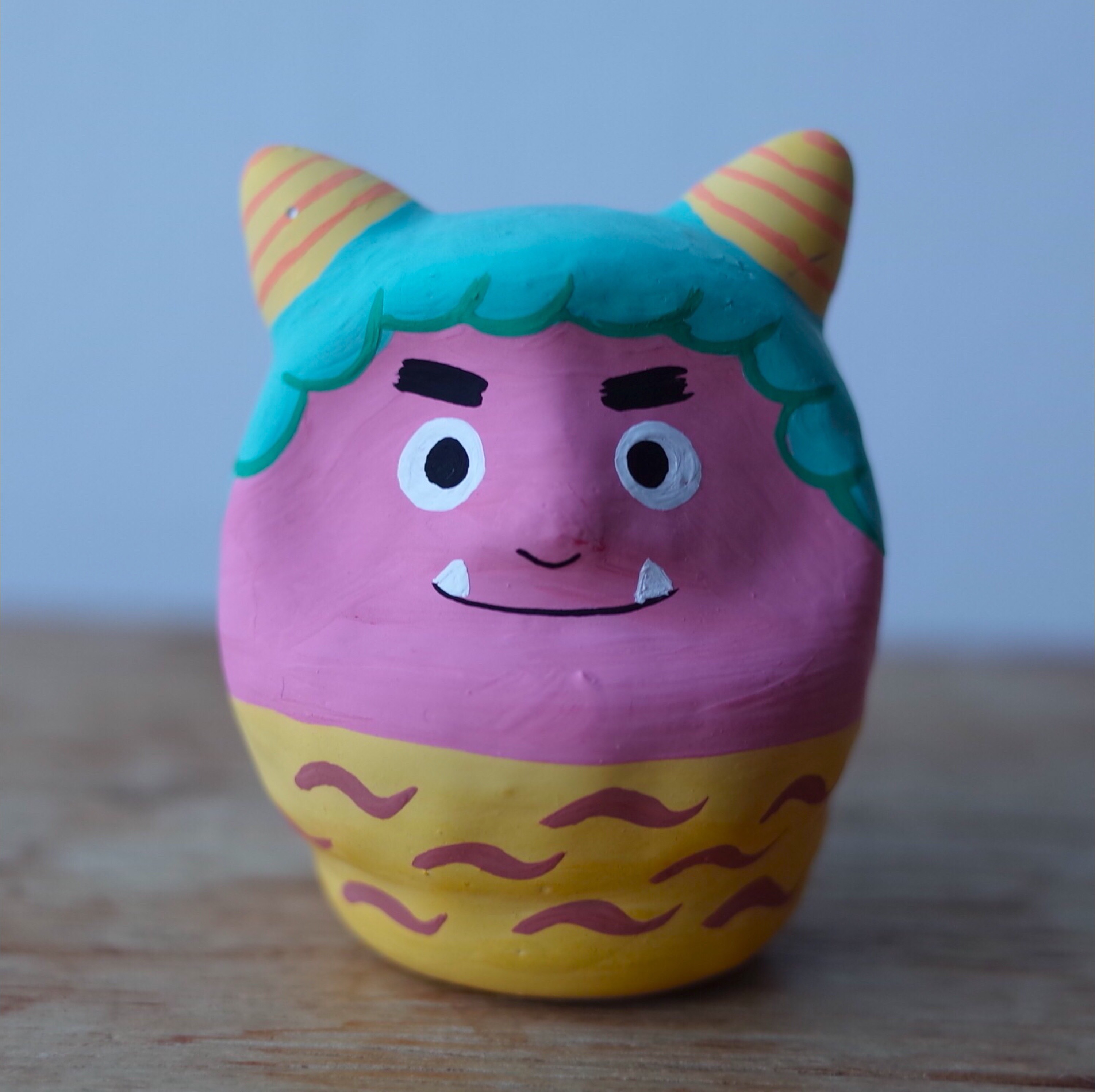 ヤチコダルマ　ピンクハウス　PINKHOUSE フリル　民芸品　だるま　達磨 KEITA MARUYAMA × PINK HOUSE コラボ商品発売｜ピンク