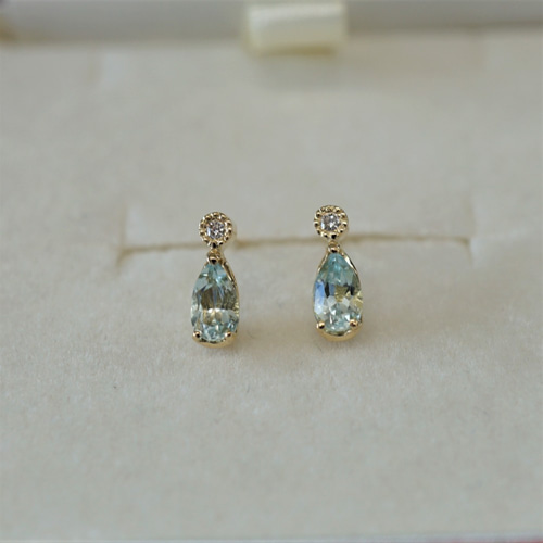 受注製作】K18YG アクアマリンとダイヤモンドの雫ピアス ピアス  