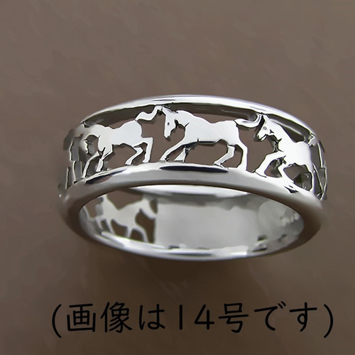 馬が7頭並んだ切り抜き・セプトシュヴァルリング(950シルバー 馬が7頭並んだ切り抜き・セプトシュヴァルリング(950シルバー
