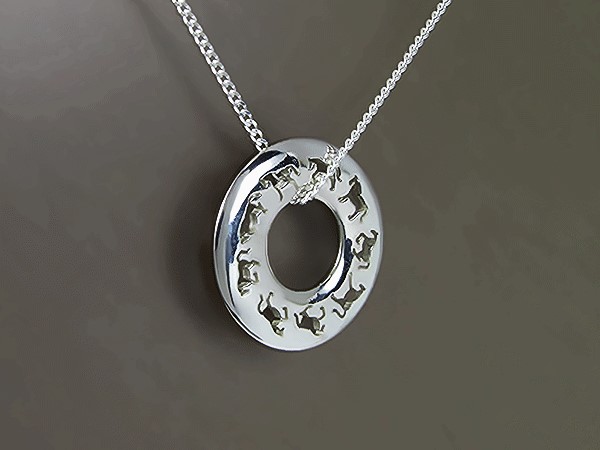 ★馬九イクんですペンダント（小 950シルバー　4322PNS C3）