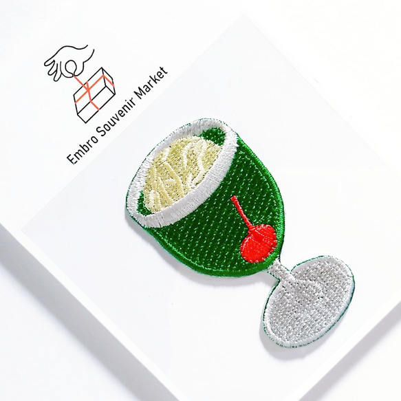 魅惑のクリームソーダ 2WAYS！刺繍のアイロンワッペン＆ステッカー スマホケースにも！ 5枚目の画像