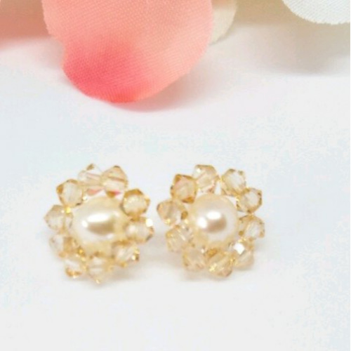 値下げ スワロフスキーピアス スワロフスキー クローバー ピアス