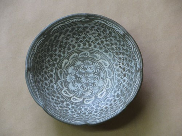 三島輪花鉢 2枚目の画像