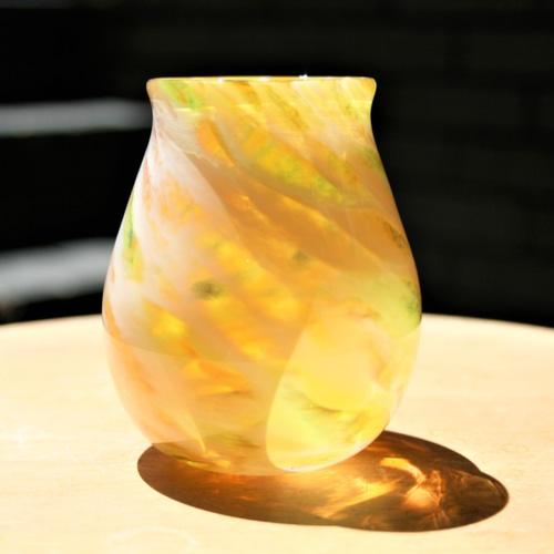 手作りガラス 雪風〈mini一輪挿し〉3色あります。 一輪挿し