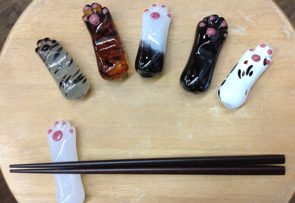 ねこのて箸置き　手作りガラス　6種 2枚目の画像