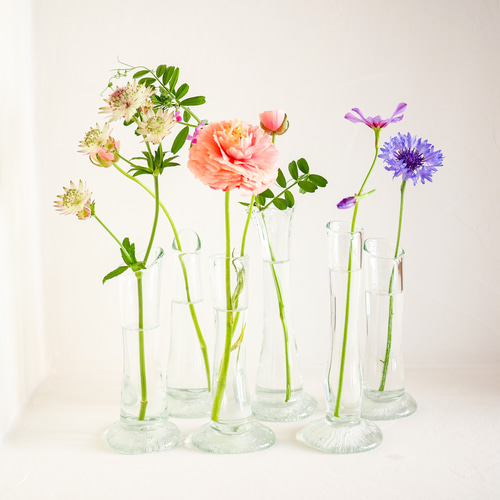 新作・お花が引き立つ一輪挿し・フラワーベース・クリアー・(3 新作・お花が引き立つ一輪挿し・フラワーベース・クリアー・(3