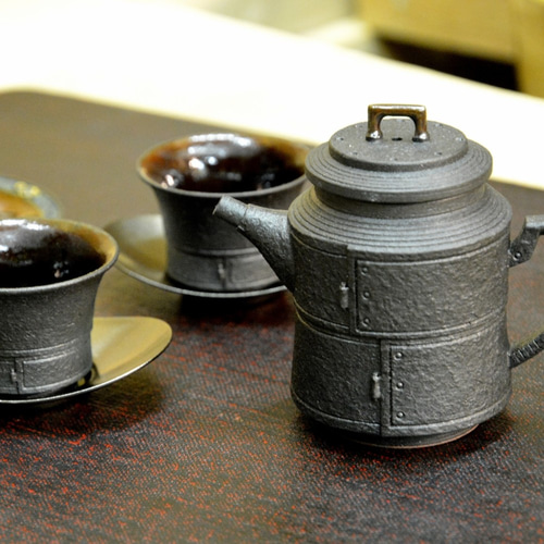 京焼「黒鉄釉錆肌茶器」柴田恭久作 陶器 急須 ポット・急須 柴田