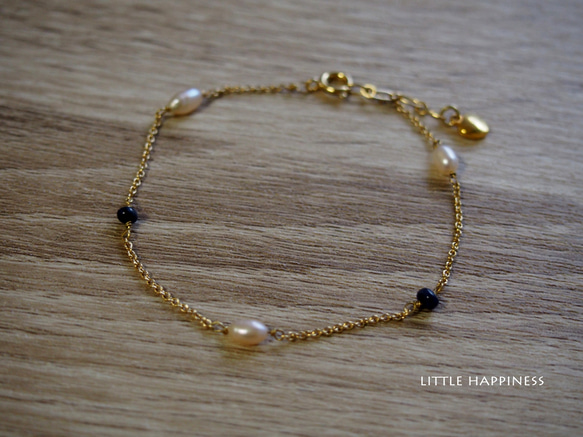pink pearls X blue sapphires bracelet 3枚目の画像