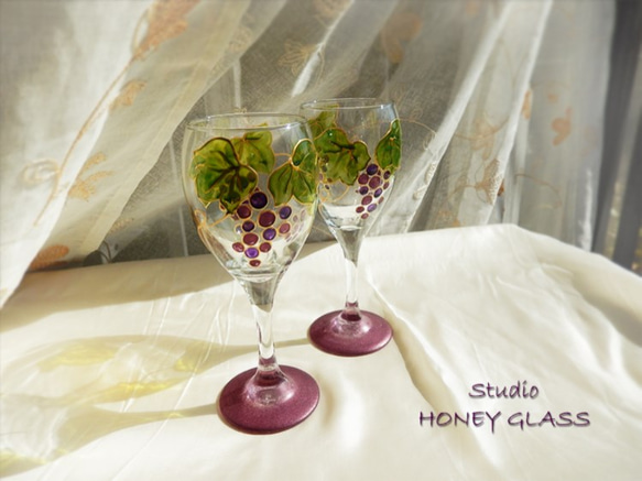 葡萄柄のワイングラス　（絵付けグラス）(再販） 4枚目の画像