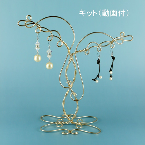 活字ホルダー 活字をしっかりと挟み込み綺麗な刻印が可能です