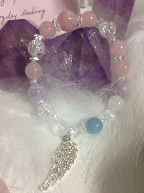 クリスタルブレスレット（真実の愛とパートナーとの絆を深めるブレスレット） 25,000円