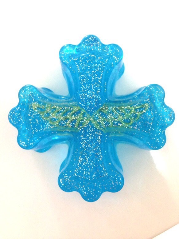 オルゴナイト　〜天使の羽根と聖なるクロス（ゴールド）