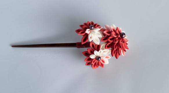 Tumami KANZASHI 「紅花」 / つまみ細工花かんざし　１本挿し 4枚目の画像