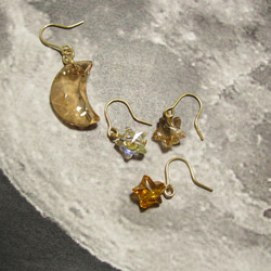 月と星屑の耳飾り 2枚目の画像