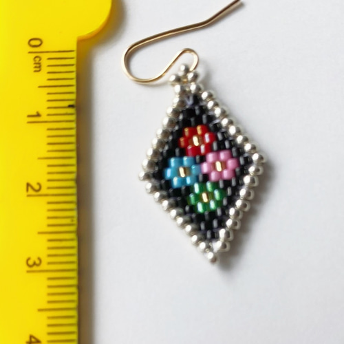 ひし形花柄デリカビーズピアスイヤリング ピアス（その他） Aikio 通販