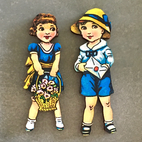 木製胸針 2 件套 | 男孩和女孩（藍色） 第1張的照片