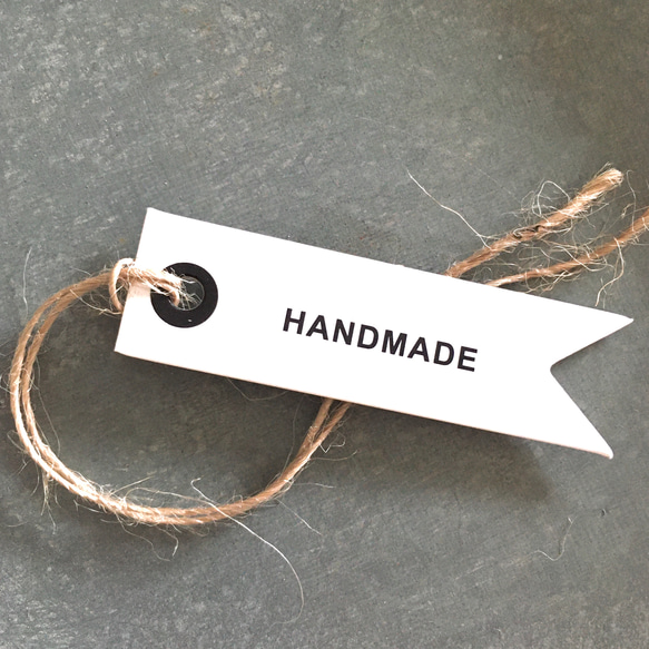 帶麻繩的禮品標籤/留言標籤“HANDMADE”（手工製作）20 件套 | 包裝用品 第2張的照片