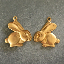 黃銅沖壓吊飾 2 隻兔子｜死貨（復古古董） 第4張的照片