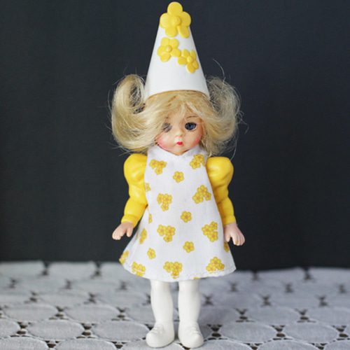 Daisy Munchkin（童話：オズの魔法使い） ｜マクドナルドUSA×マダム