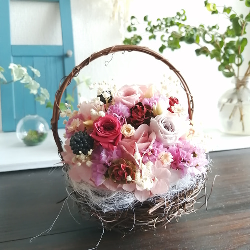 玄関飾りに♪】小さなバスケットアレンジ プリザーブドフラワー カゴ