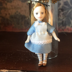 Tiny Alice ガーネット 1枚目の画像