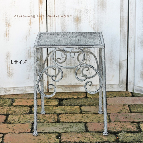 アンティークスタンド✨レース ☆送料無料 ガーデニング雑貨 花台 鉢台 アンティーク調 パウダー