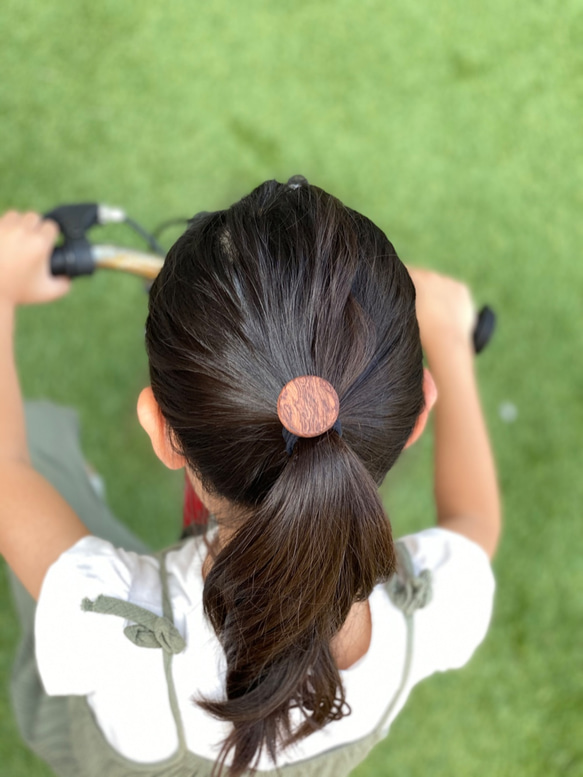 神様の宿る木 ブビンガ の ヘアゴム 4枚目の画像