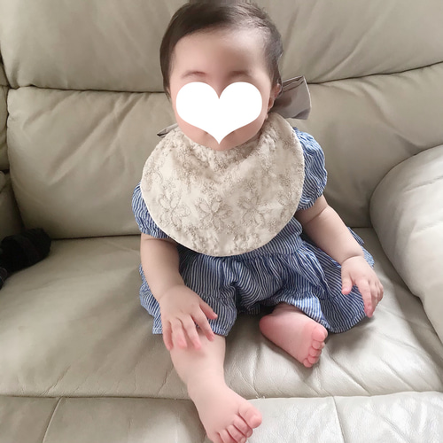 handmade/BABYno43】ハンドメイド /ビブ/スタイ/レース刺繍生地/リボン  