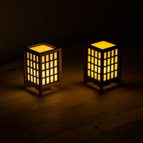石州和紙のミニ行灯「障子」 組子細工 オーク色塗装 スタンドライト