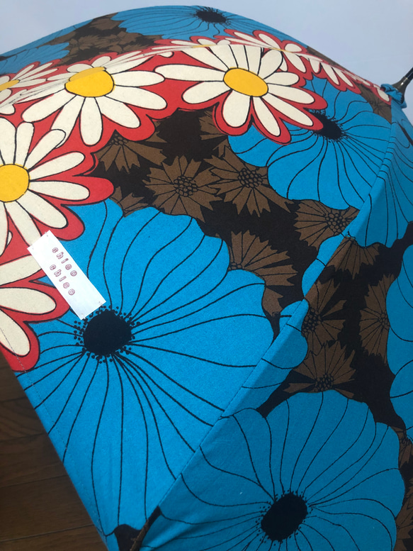 送料無料　手作り日傘　ブルーの花とマーガレット 3枚目の画像