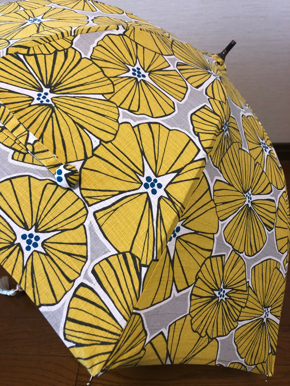 軽量・手作り日傘　ライトグレーに黄色のあさがお 3枚目の画像