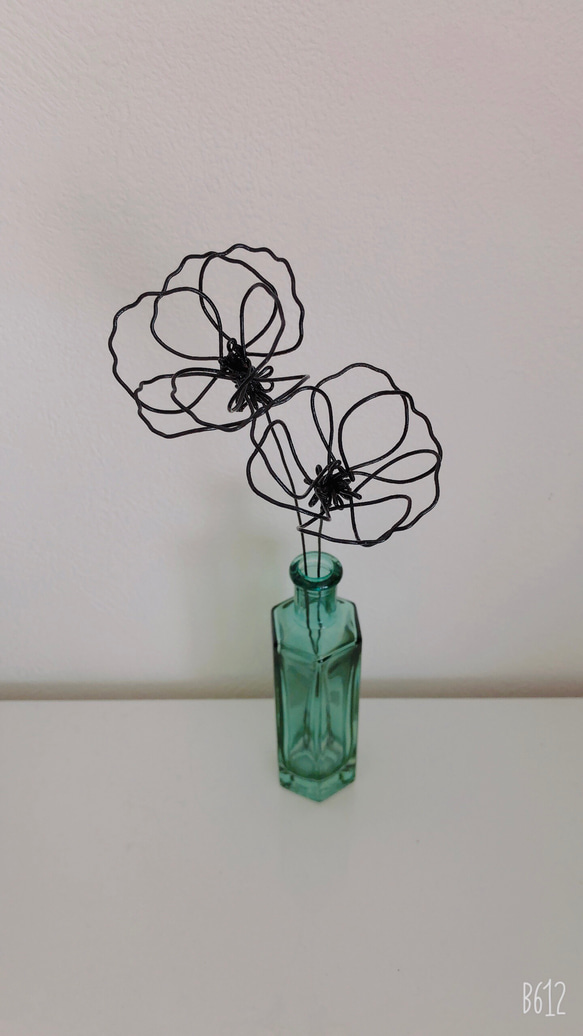 【再販】ワイヤークラフト 花二輪＋花瓶(受注製作) 1枚目の画像