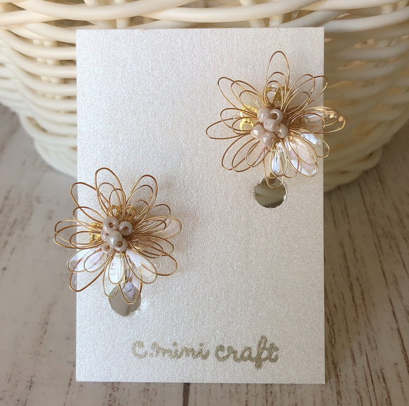 antique flower〔earring〕(受注製作) 1枚目の画像