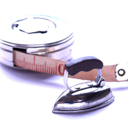 アイロンのマグネット #134 昭和レトロのミニチュア雑貨小物飾り、裁縫