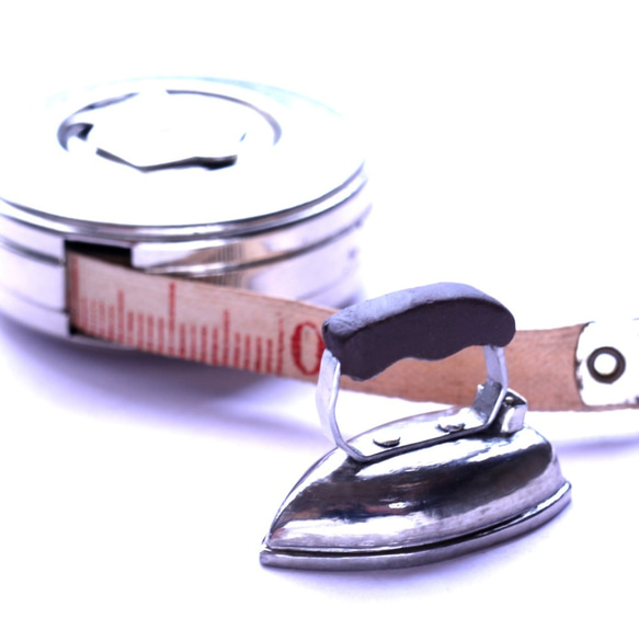 アイロンのマグネット #134 昭和レトロのミニチュア雑貨小物飾り、裁縫