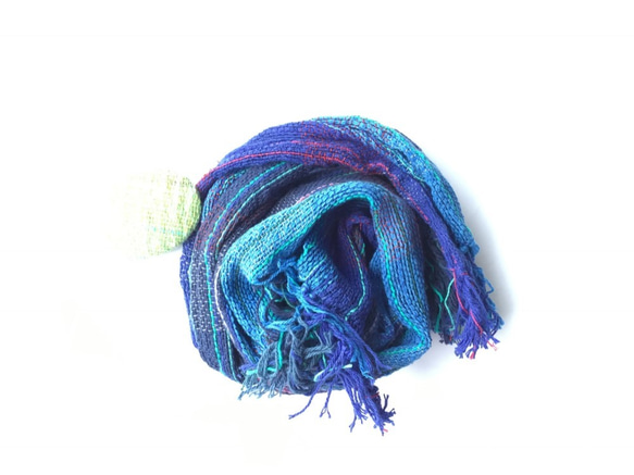 ミニサイズのサラッとした手織りリネンマフラー（パープル×ブルー×グリーン） 5枚目の画像