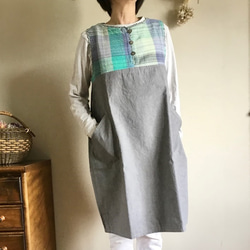 手織りとハーフリネンのバルーンジャンバースカート（グレイッシュ水色チェックM～Lサイズ） 9枚目の画像